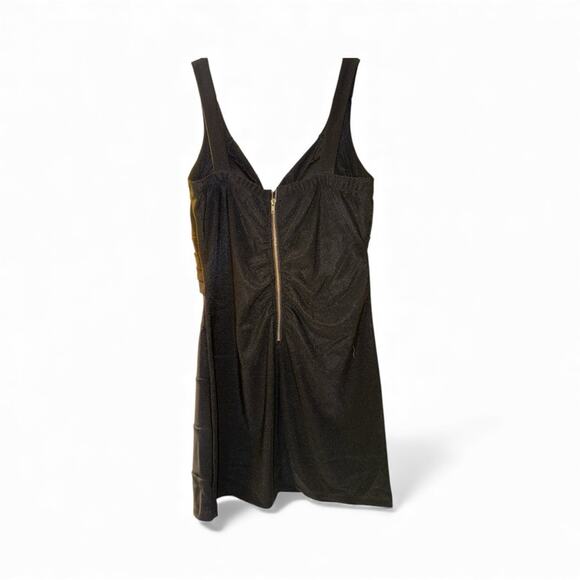 Emerald Sundae Classic Black Dress - Picture 3 of 4